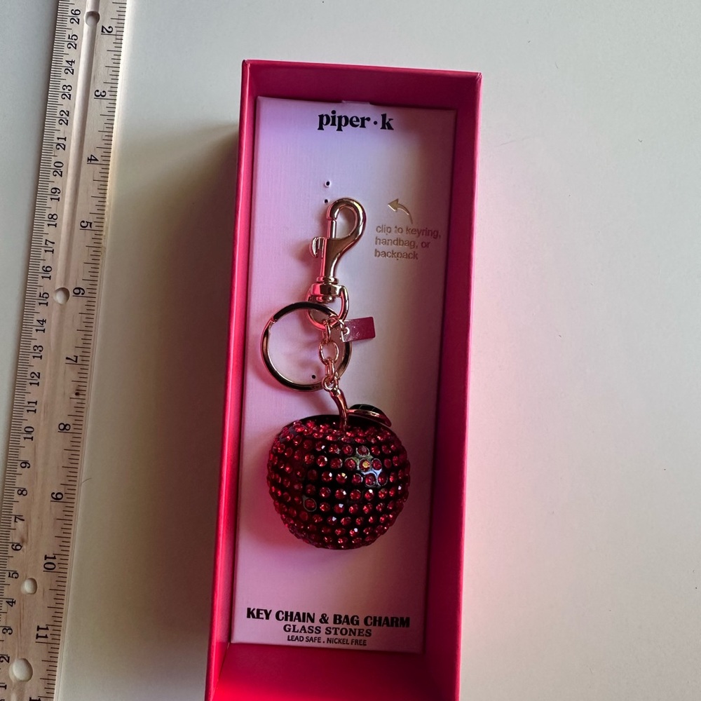 Oversize apple charm / keyholder.